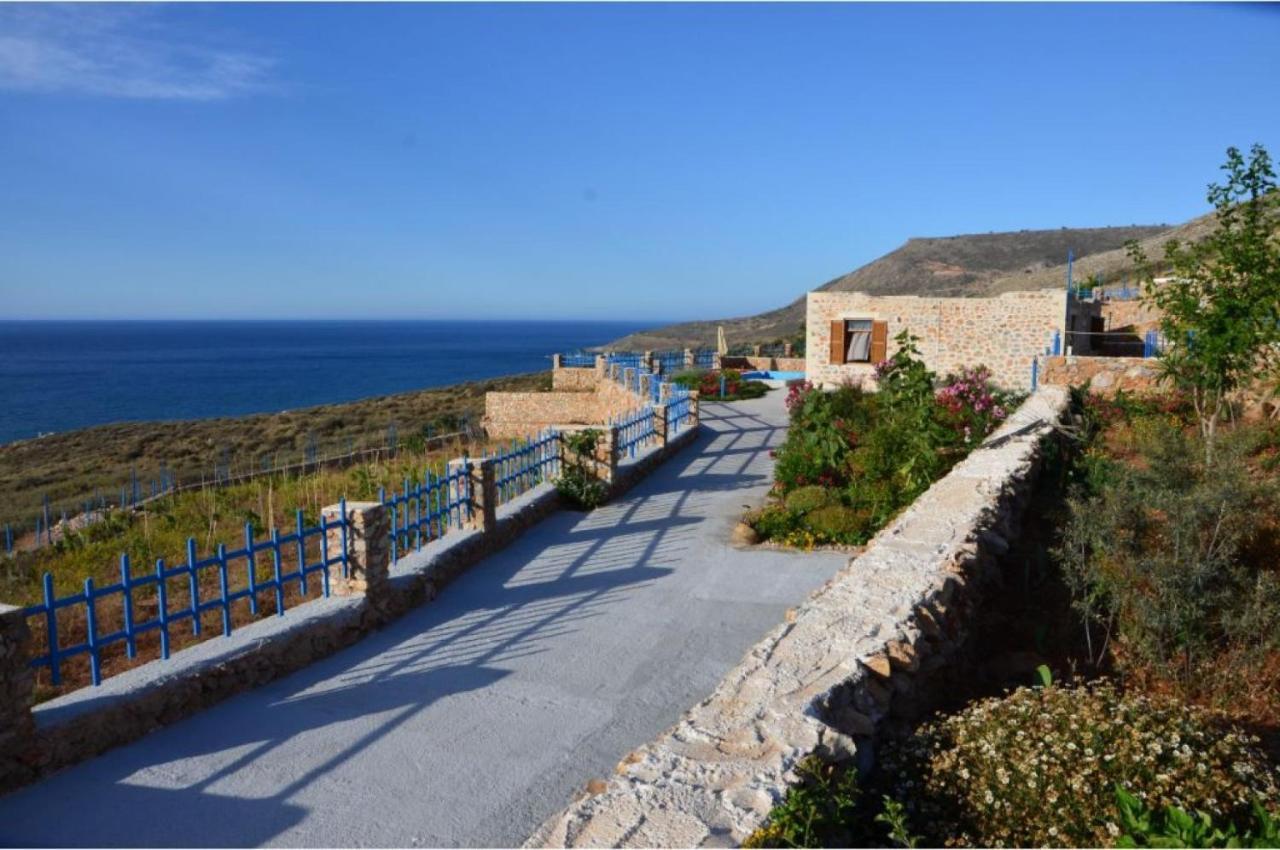 Stone Villa I In Petres Petres  Exterior photo