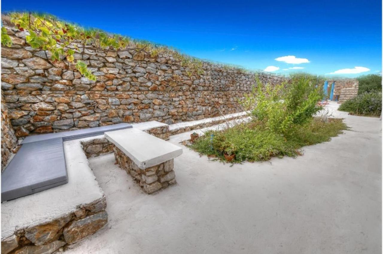 Stone Villa I In Petres Petres  Exterior photo